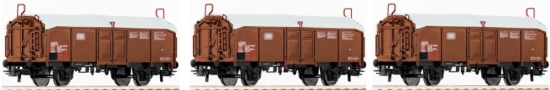 3 Piece Set: Sliding Roof Freight cars<br /><a href='images/pictures/Roco/66153.jpg' target='_blank'>Full size image</a>